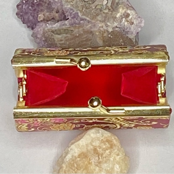 Cute and Small Little & Structured Asian Style Wallet for Change or Small Bills - Picture 2 of 10